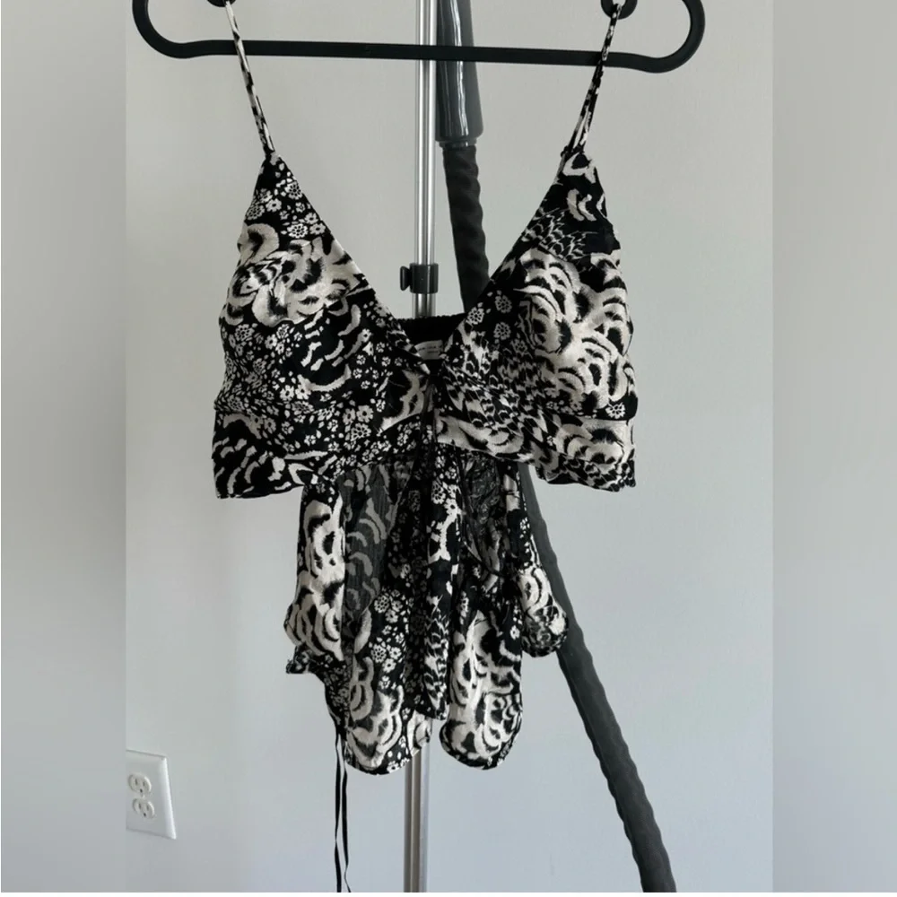 Single pc 🔥 Zara limited edition cut out animal print satin top - Picture 3 of 6